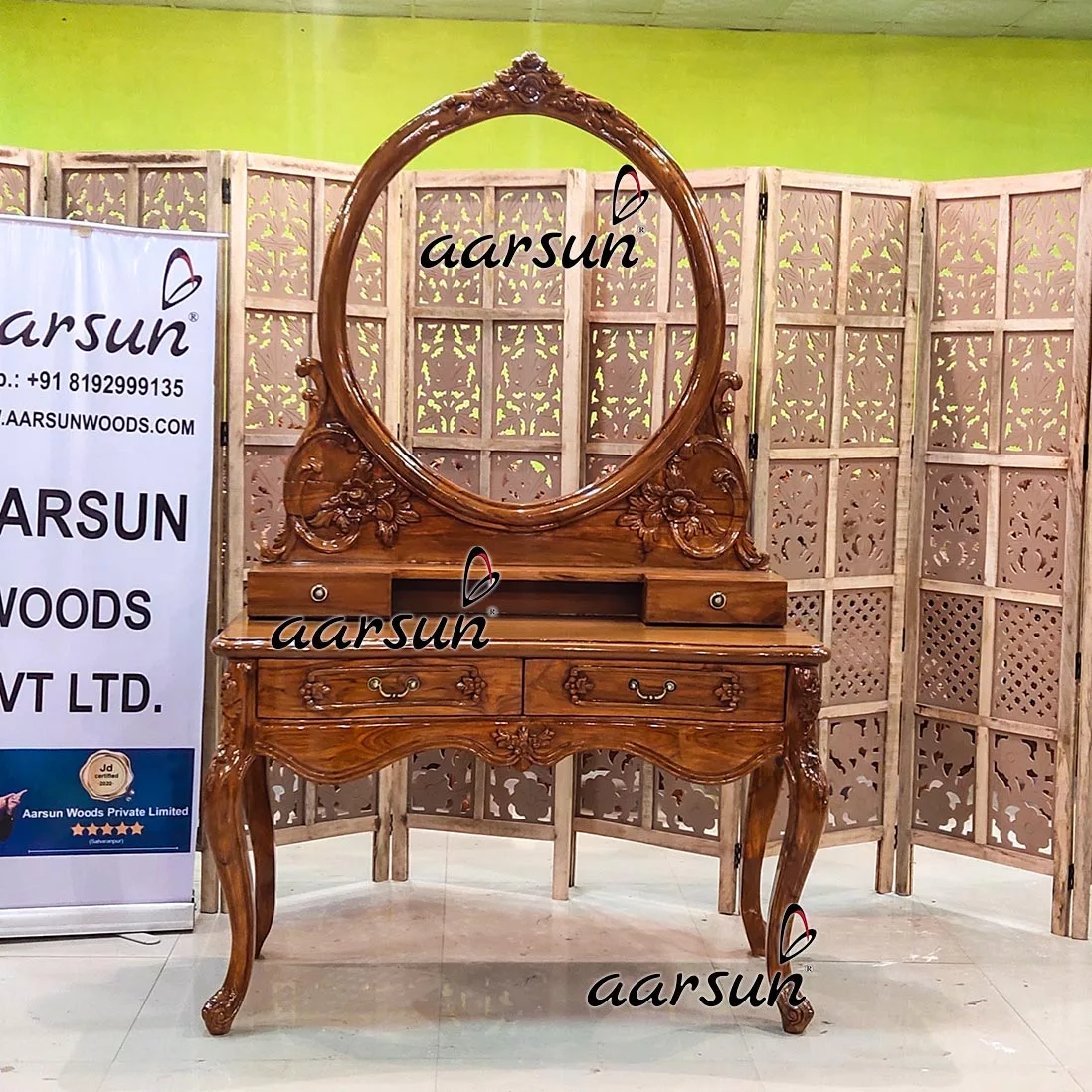 क्लासिकल विक्टोरियन ड्रेसर टीक वुड हाई ग्लॉस फ़िनिश